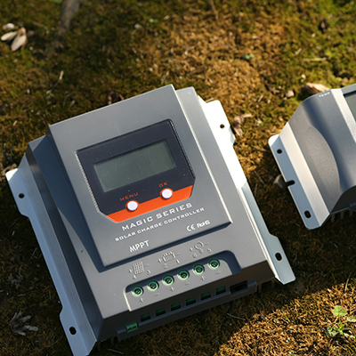 Charge Controllers & Accessories 400 x 400